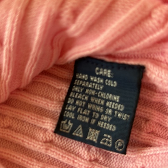 ❌LAST PRICE ❌
Ralph Lauren Sport cable knit v-neck sweater - Picture 5 of 5